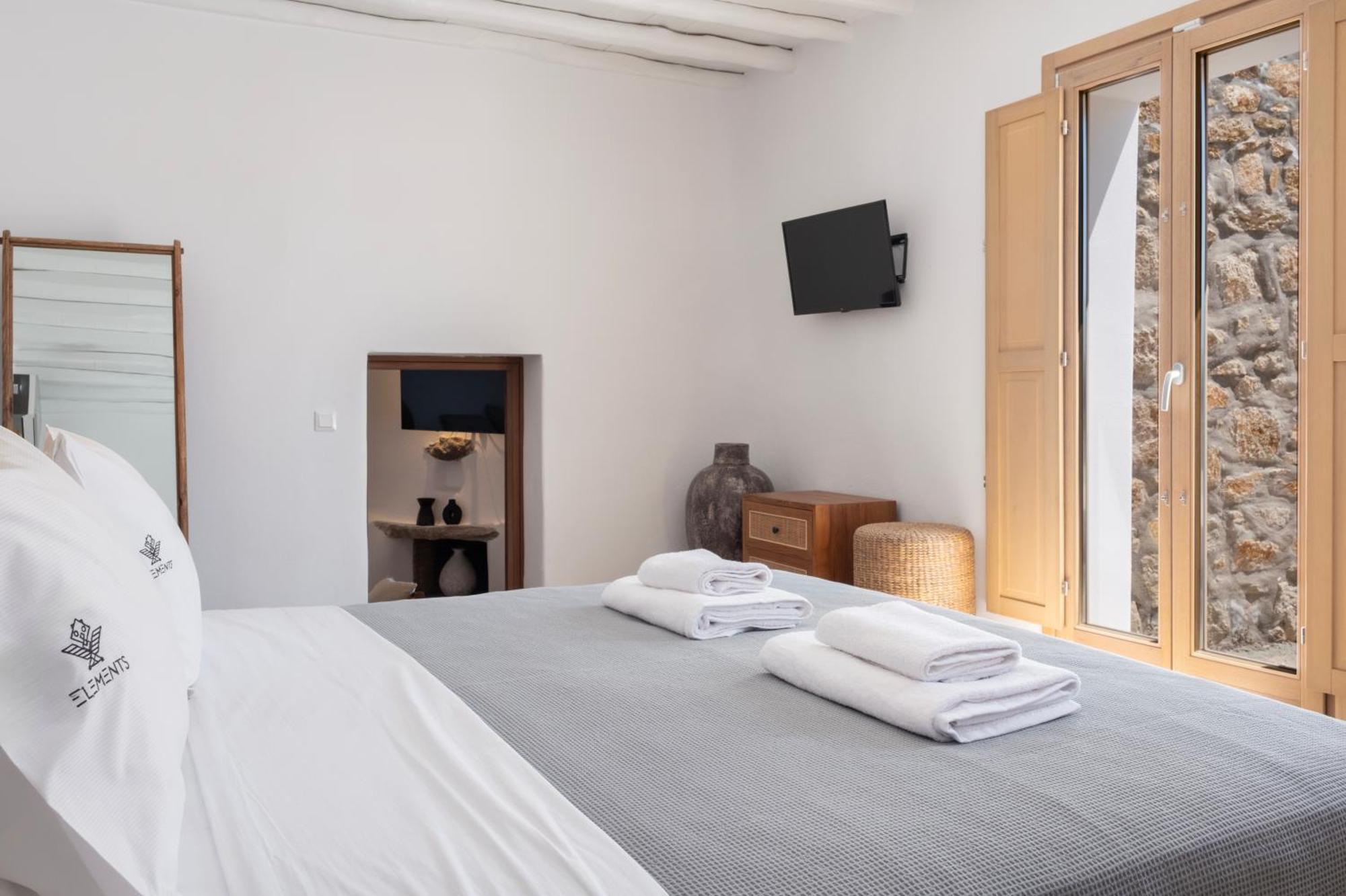 Pure Mykonos * Plintri